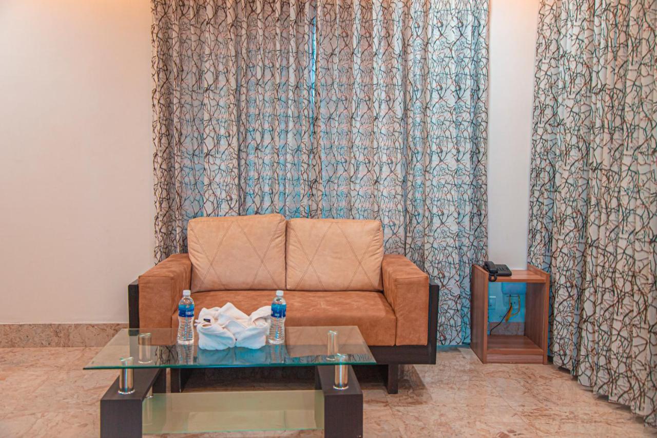 Park Avenue Suites Coimbatore Exterior foto
